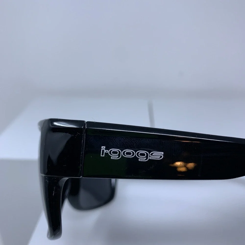 I-gogs Mens Black Sporty Frame Glare Reduction Polarized 17P Sunglasses New